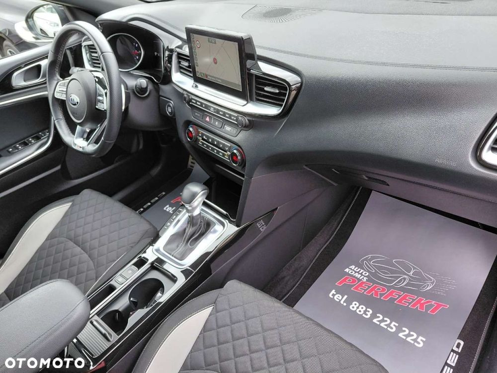 Kia ProCeed - 16