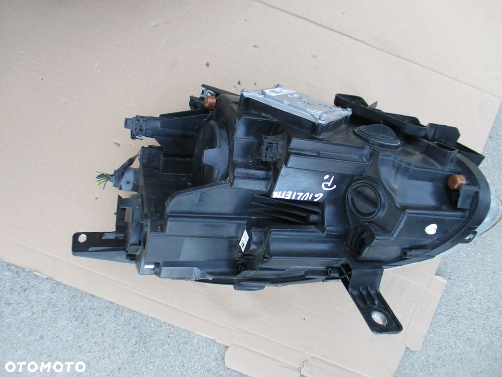 Alfa Romeo Giulietta Lift 16- LAMPA PRZÓD LEWA LUB PRAWA - 7