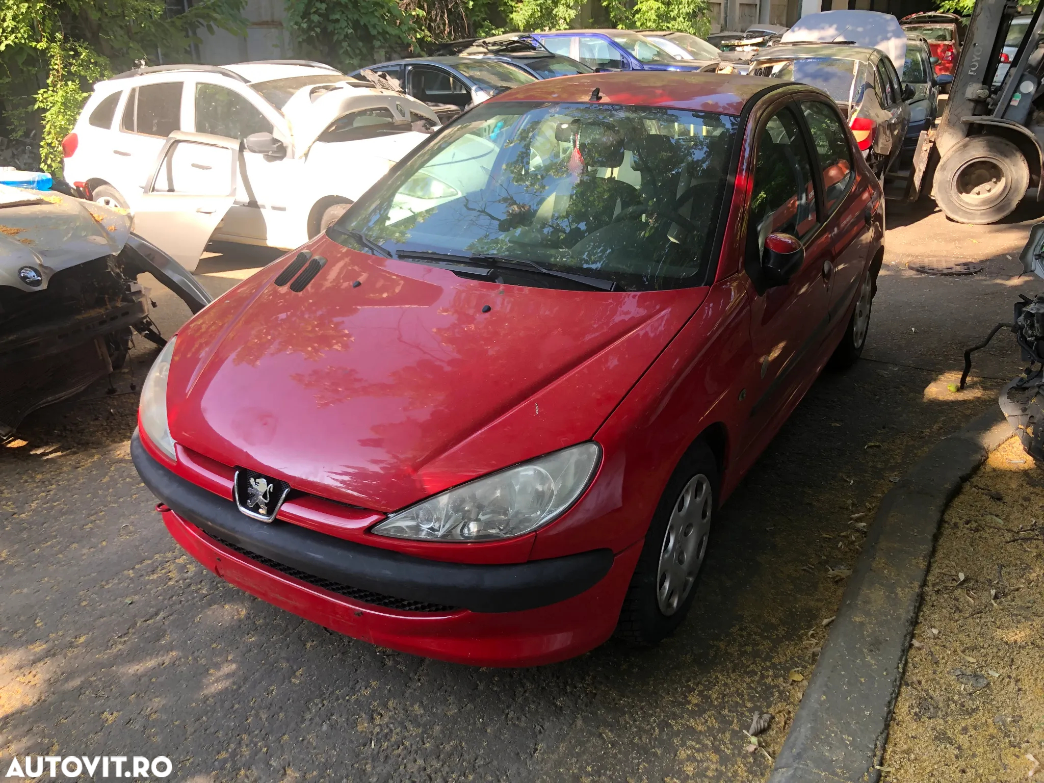 Dezmembrez Peugeot 206 rosu benzina 2005 - 4