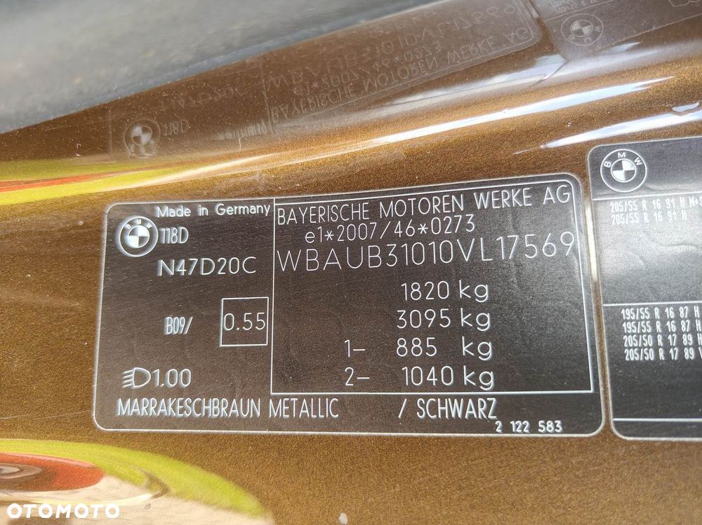 BMW Seria 1 118d DPF - 32