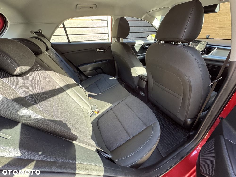 Kia Rio 1.2 L - 19