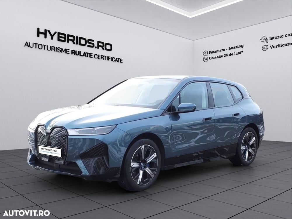 BMW iX xDrive40 - 1
