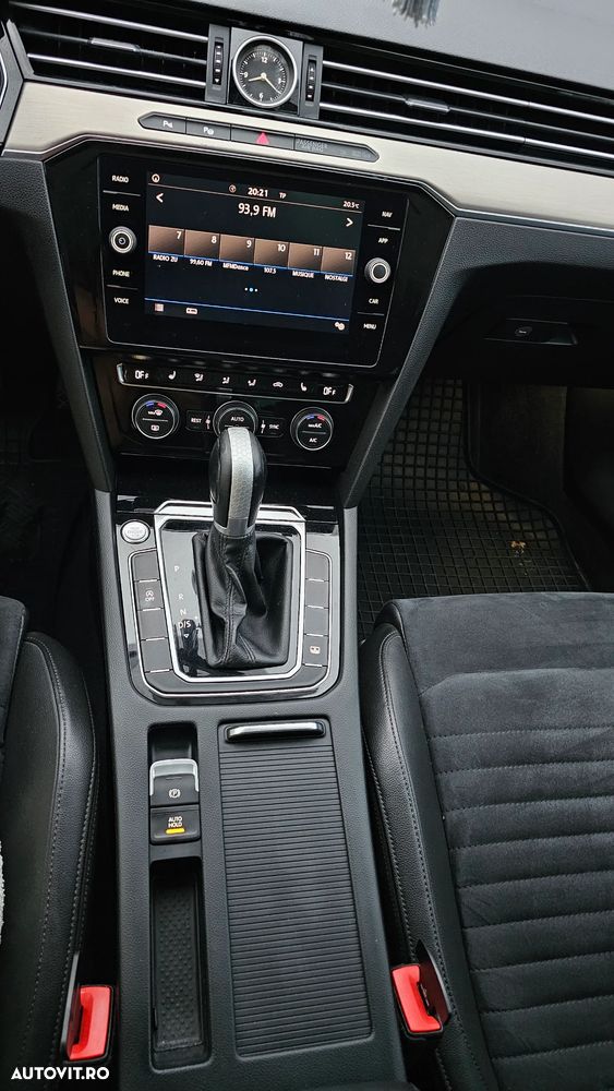 Volkswagen Passat 2.0 TDI DSG Comfortline - 7