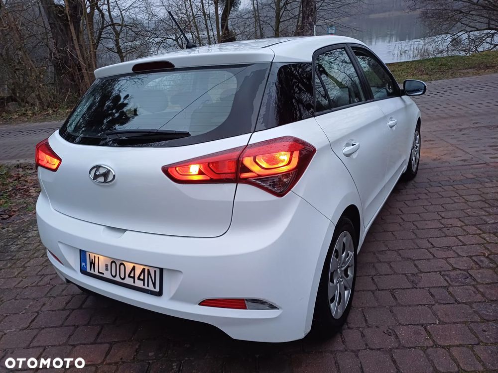 Hyundai i20 1.2 BlueDrive Classic + - 5