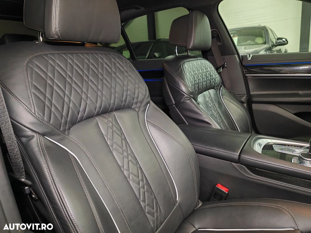 BMW Seria 7 740d xDrive - 30