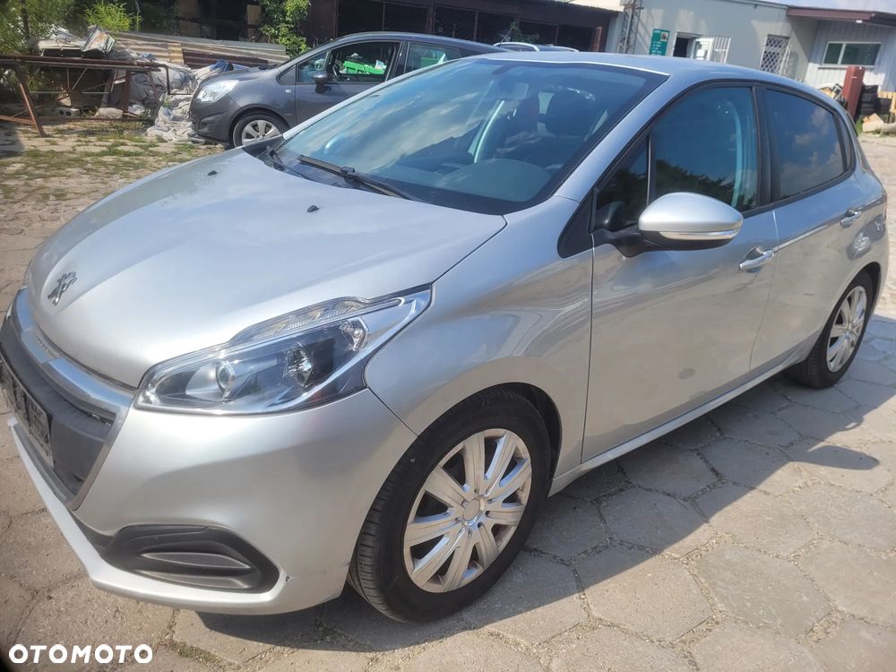 Peugeot 208 Blue-HDi 100 Stop&Start Allure - 17