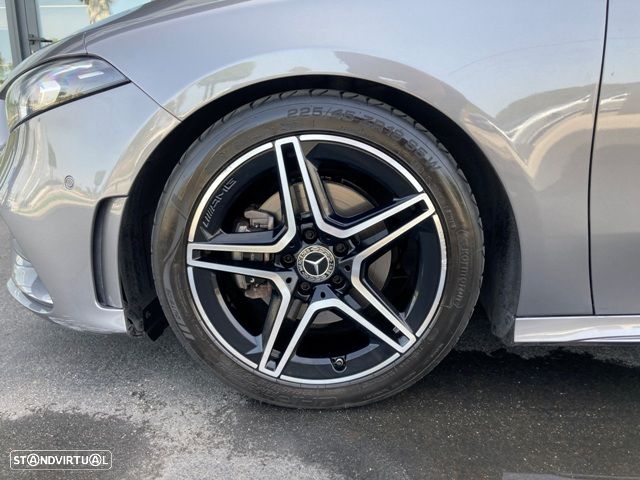 Mercedes-Benz A 180 AMG Line - 10