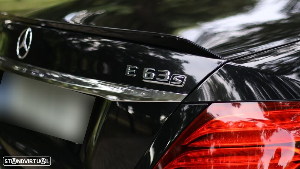 Mercedes-Benz E 63 AMG S 4Matic+ - 19