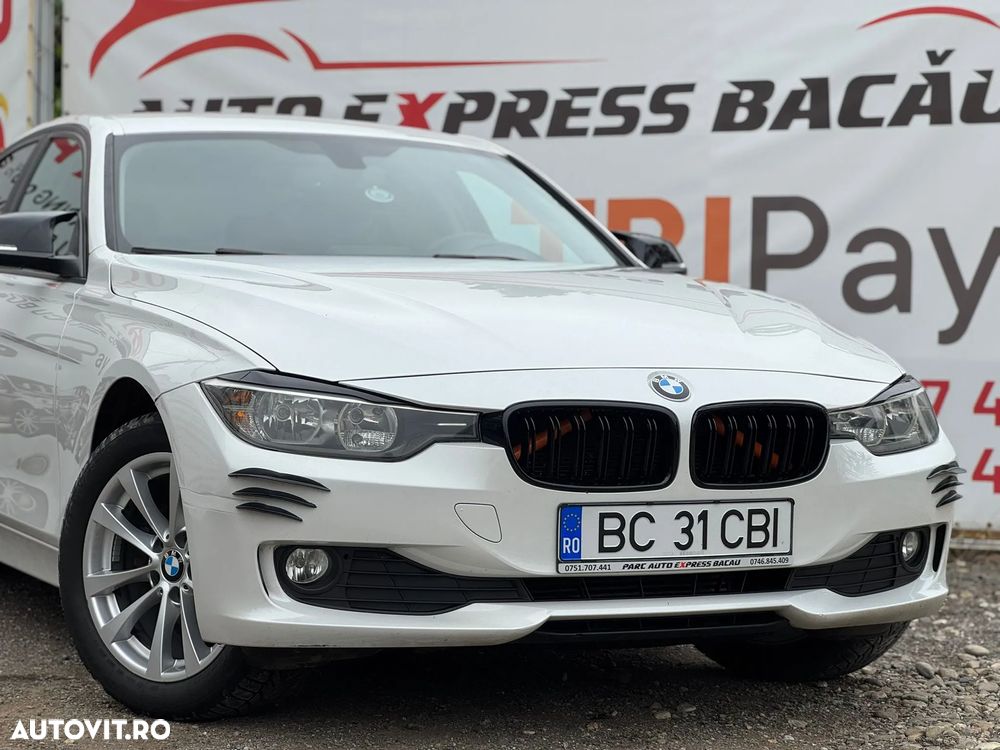 BMW Seria 3 318d - 15