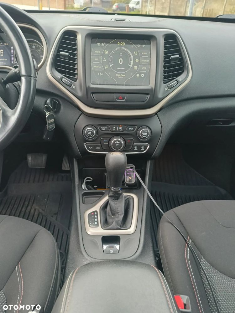 Jeep Cherokee 3.2 V6 Active Drive I Limited - 8