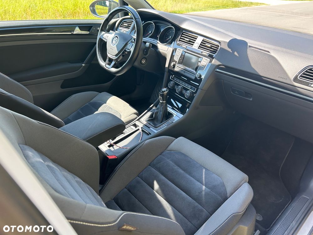 Volkswagen Golf 1.4 TSI BMT Highline - 13
