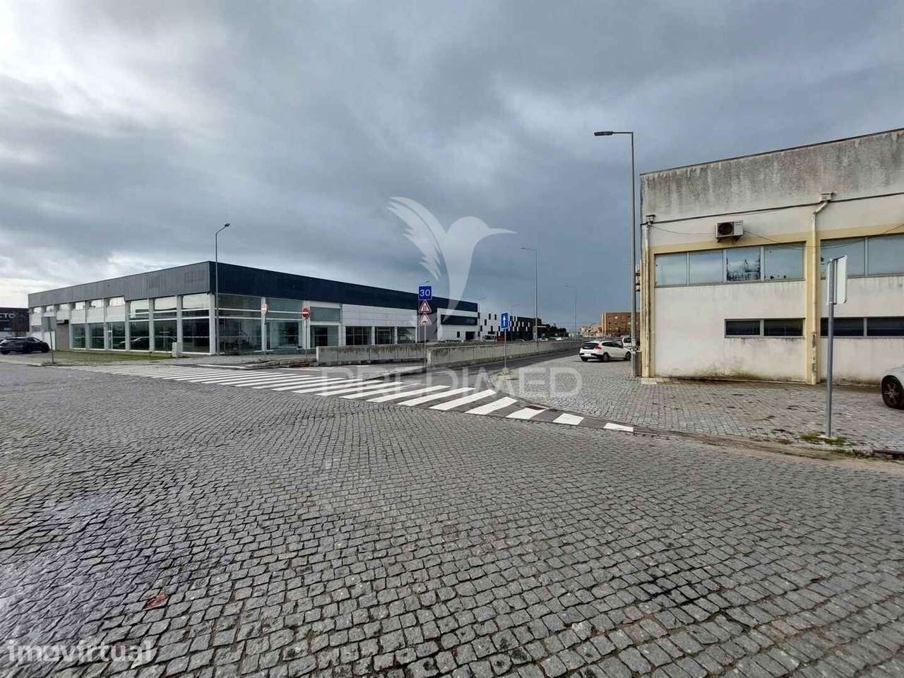 Armazém, 1.038 m2 em Silvalde Espinho - Grande imagem: 3/17