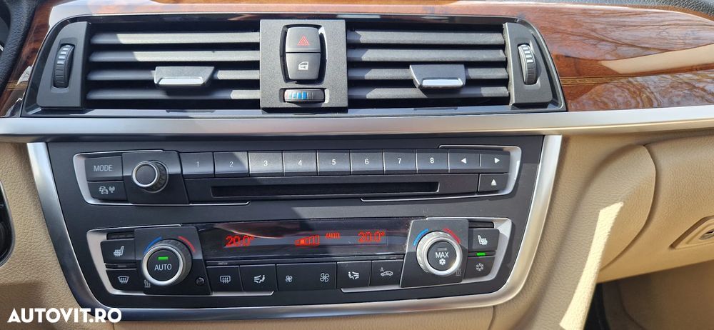 BMW Seria 3 335i Sport-Aut. Luxury Line - 21