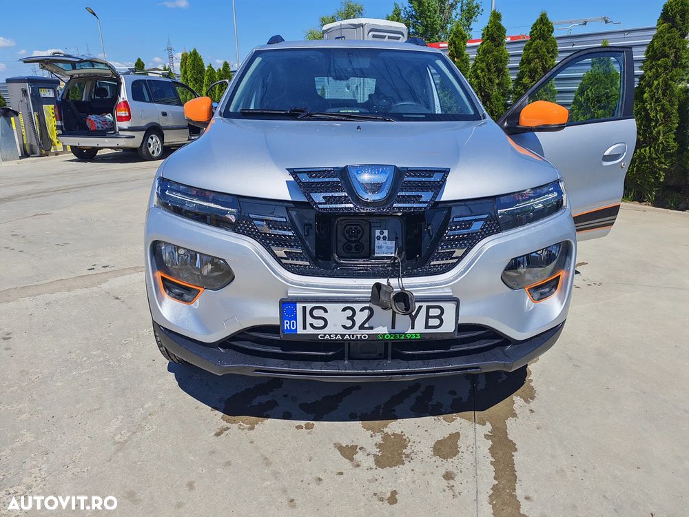Dacia Spring Essential - 2
