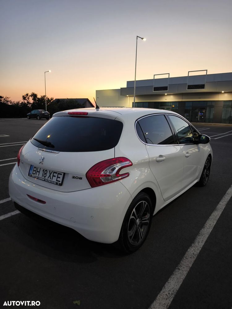PEUGEOT 208 2013 — imagine 5