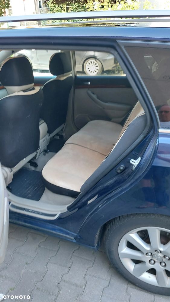 Toyota Avensis 2.0 D-4D Sol Premium - 9