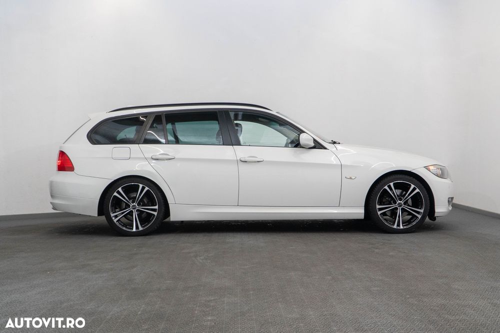 BMW Seria 3 318d DPF Touring Aut. - 4