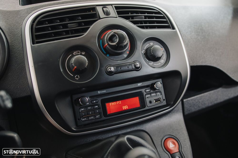 Renault kangoo 1.5 DCI 3 L - 10