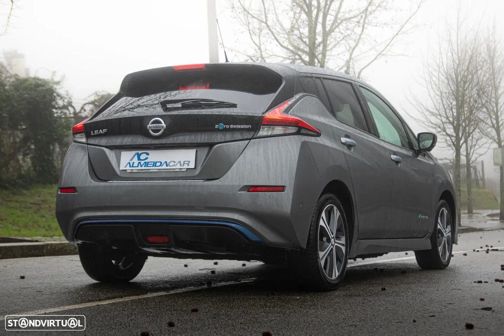 Nissan Leaf - 9