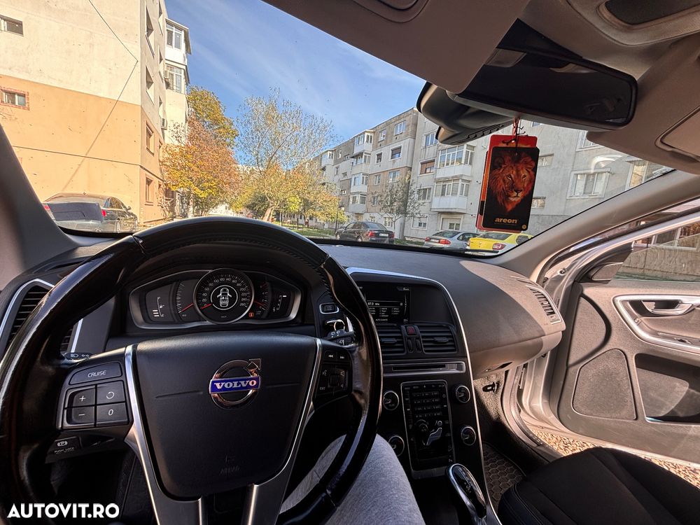 Volvo XC 60 D4AWD Ocean Race - 9