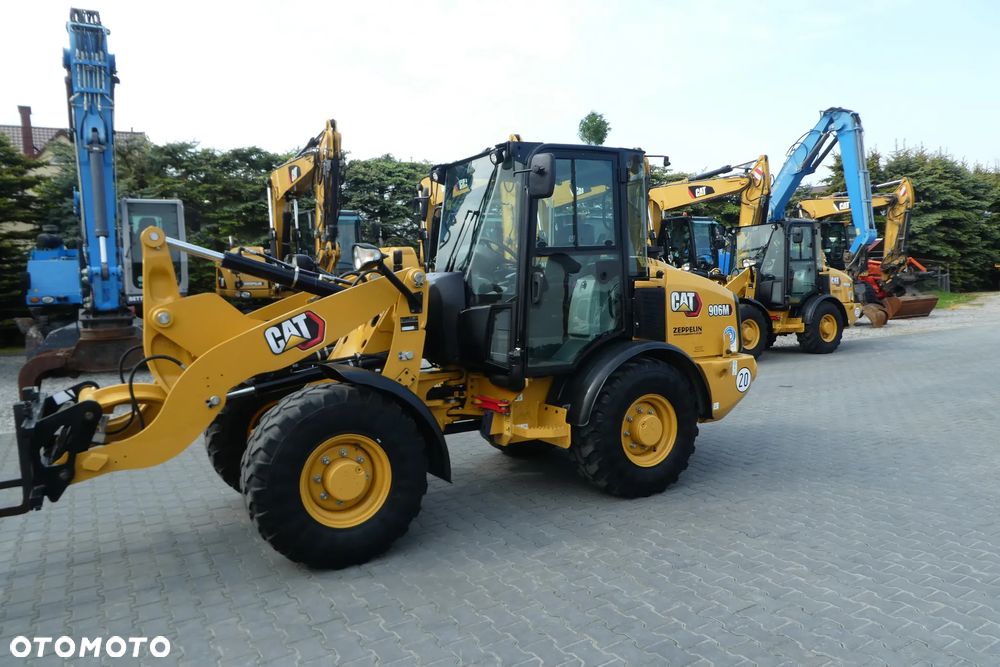 Caterpillar 906M SPROWADZONY ŁYZKA WIDŁY - 19