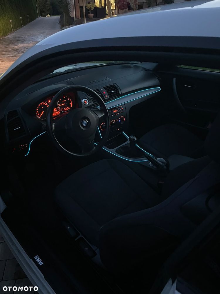 BMW Seria 1 116d - 33