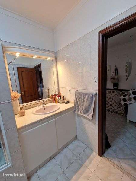 Apartamento t2 Belas - Grande imagem: 5/8