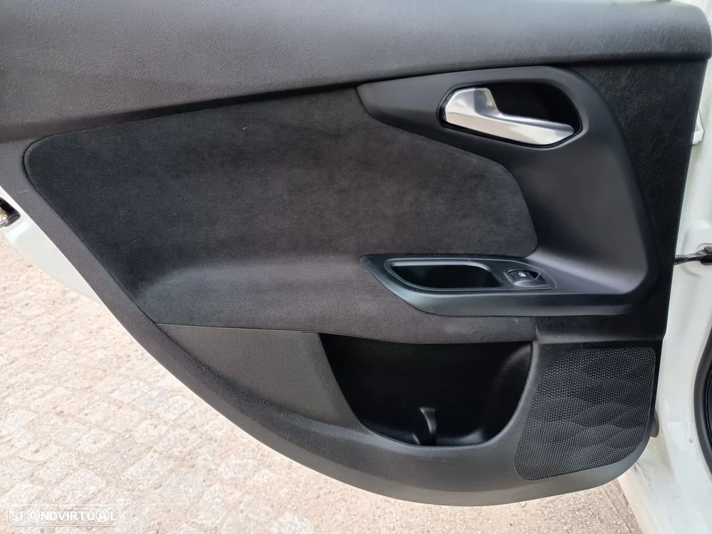 Fiat Tipo 1.3 M-Jet Easy J17 - 16