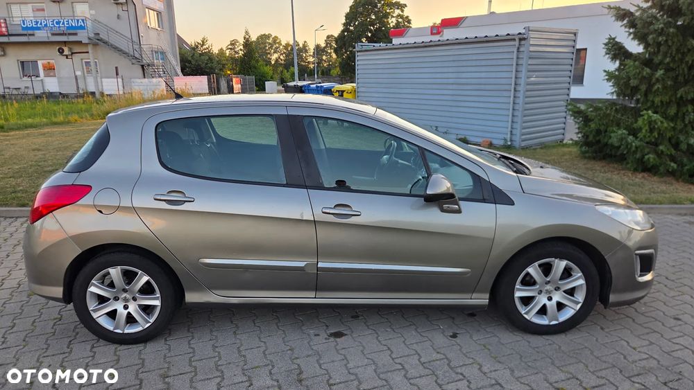 Peugeot 308 1.6 HDi Active - 8