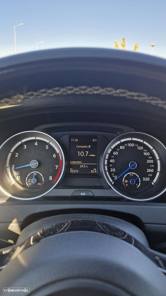 VW Golf R 2.0 TSI OPF 4Motion DSG - 9