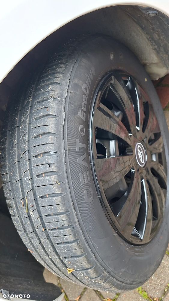 Toyota Yaris 1.0 Active EU6 - 20