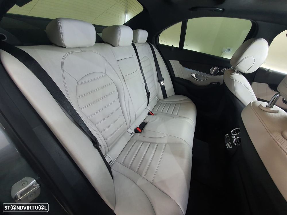 Mercedes-Benz C 300 BlueTEC Hybrid AMG Line - 8