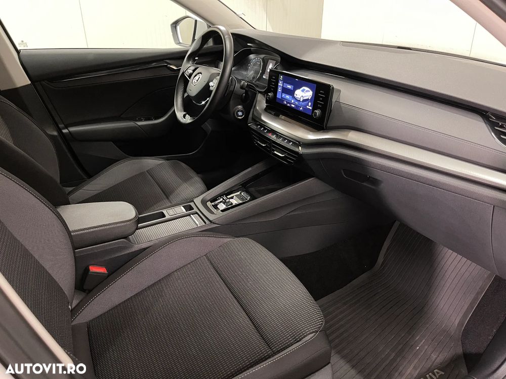 Skoda Octavia 2.0 TDI DSG Ambition - 11