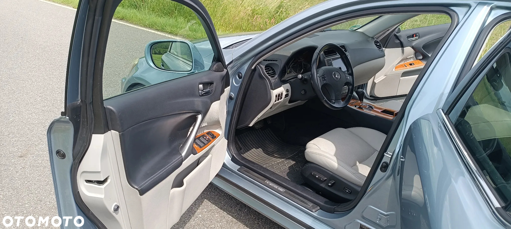 Lexus IS 250 Prestige - 11