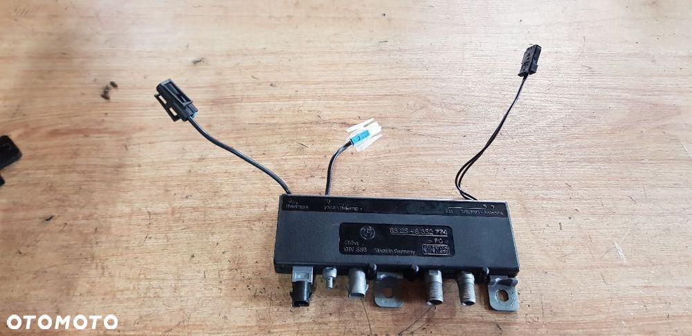 BMW E39 MODUŁ WZMACNIACZ ANTENY 8352774 - 2