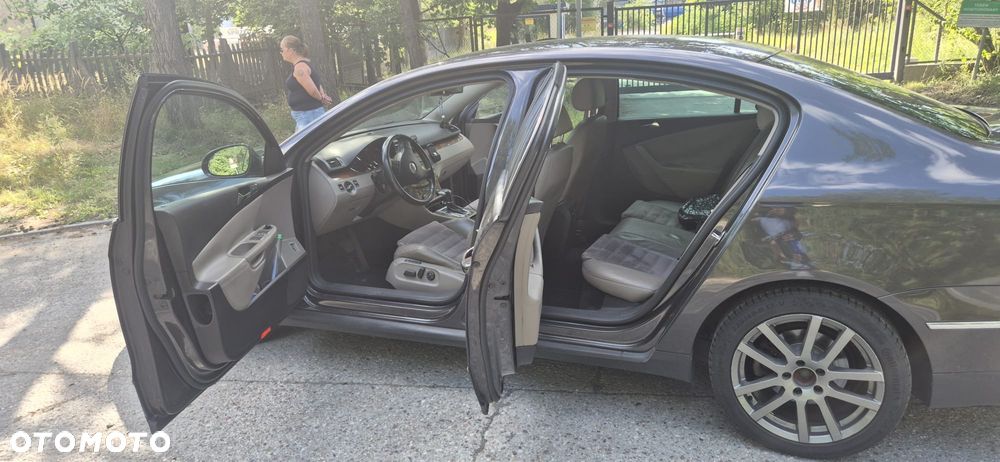 Volkswagen Passat - 5