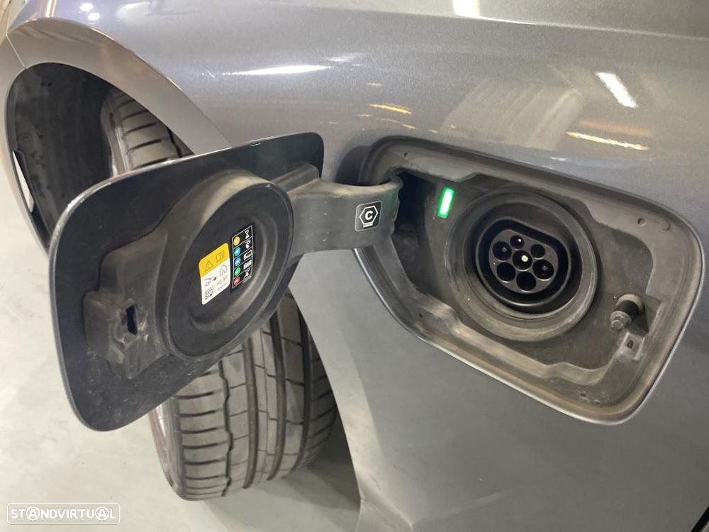 BMW 320 e Pack Essence Auto - 10