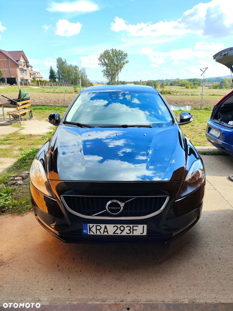 Volvo V40