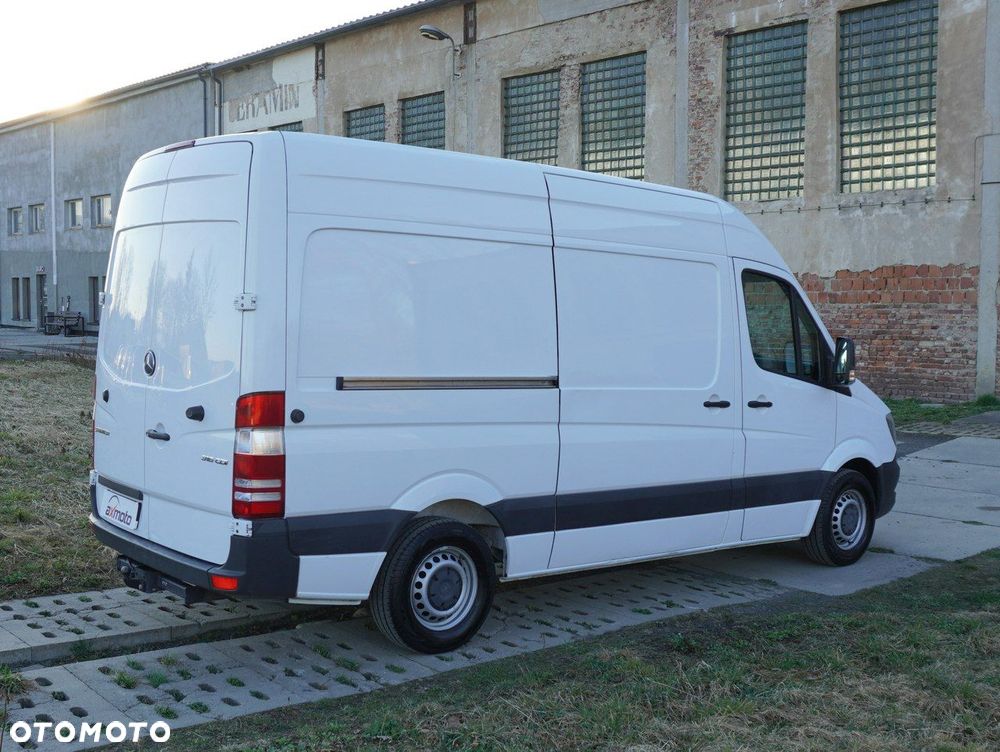 Mercedes-Benz Sprinter - 5