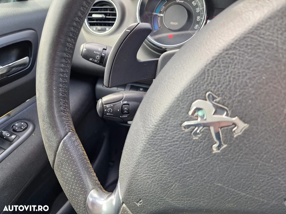 Peugeot 3008 Hybrid4 88g/85g - 35