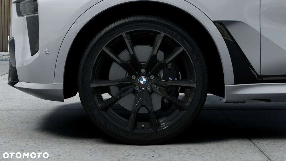 BMW X7 - 7