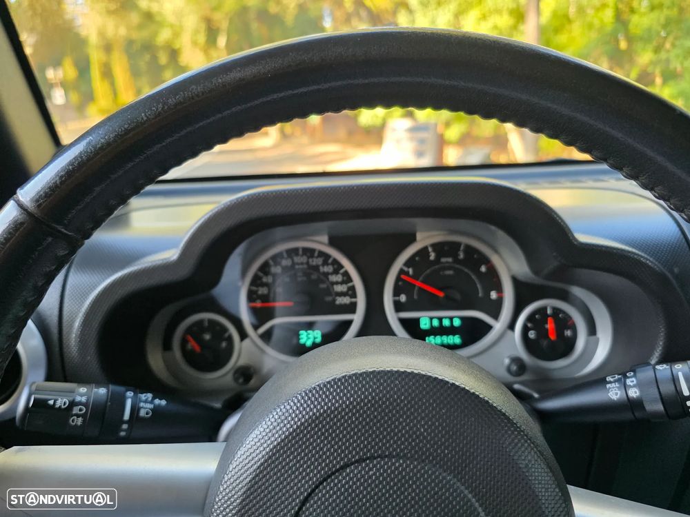Jeep Wrangler Unlimited 2.8 CRD ATX Sahara - 24