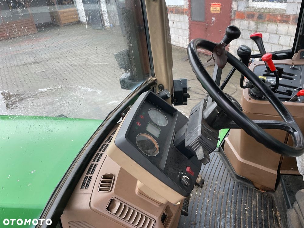John Deere 7800 - 10
