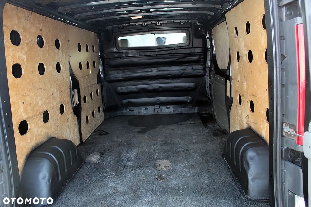 Opel Vivaro - 2