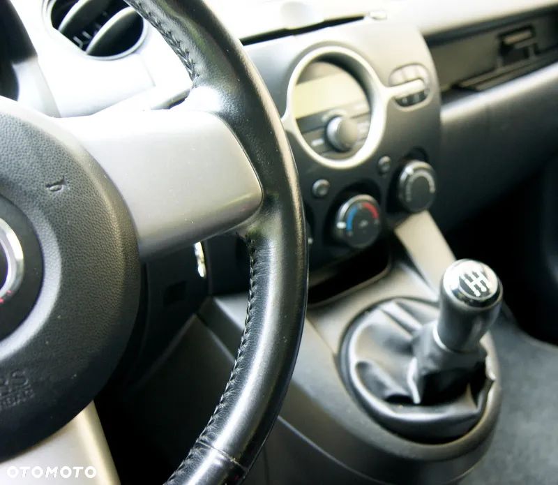 Mazda 2 1.3 Exclusive+ - 23