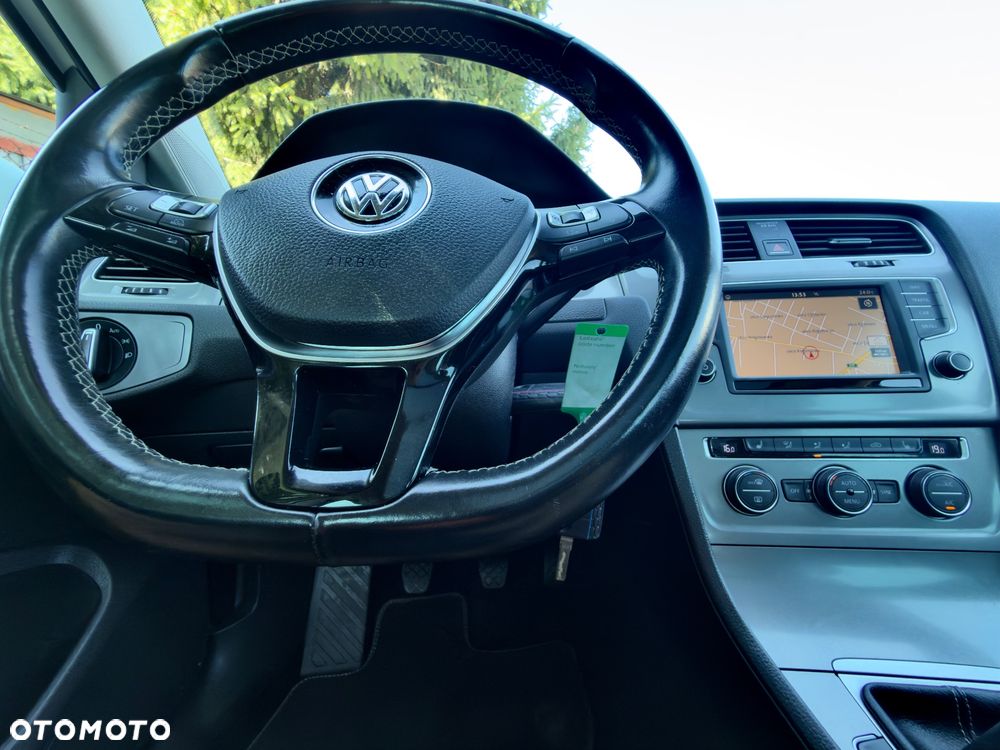 Volkswagen Golf 2.0 TDI BlueMotion Technology Lounge - 34