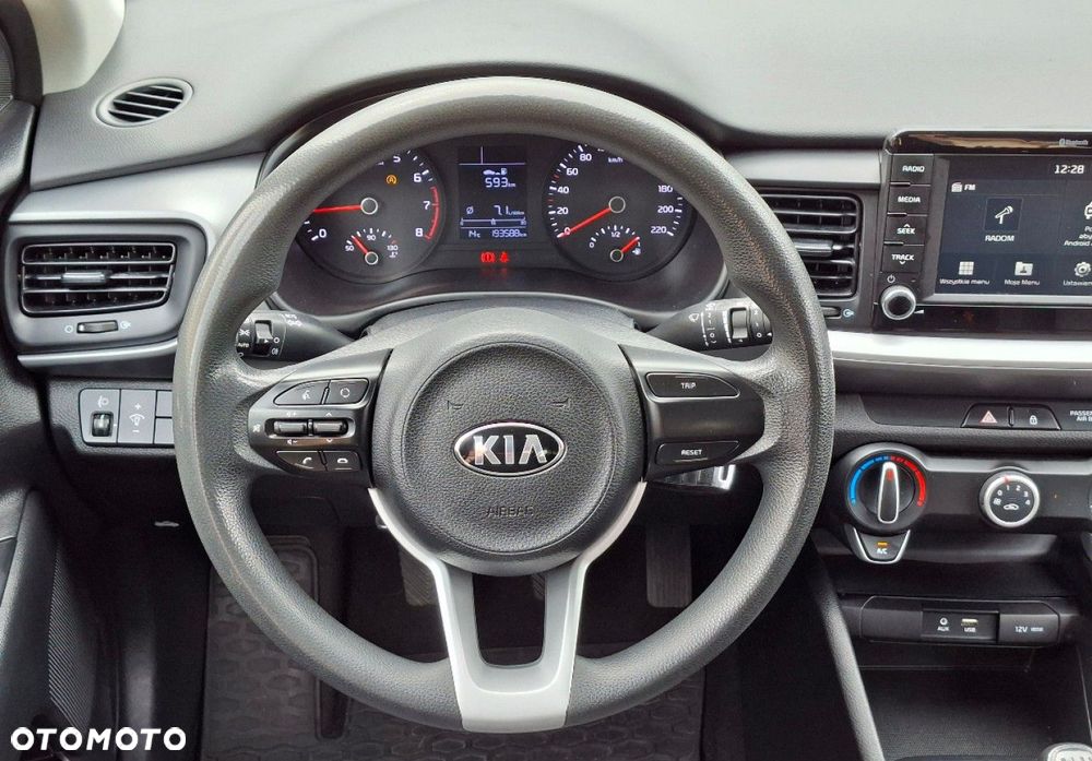 Kia Stonic - 23