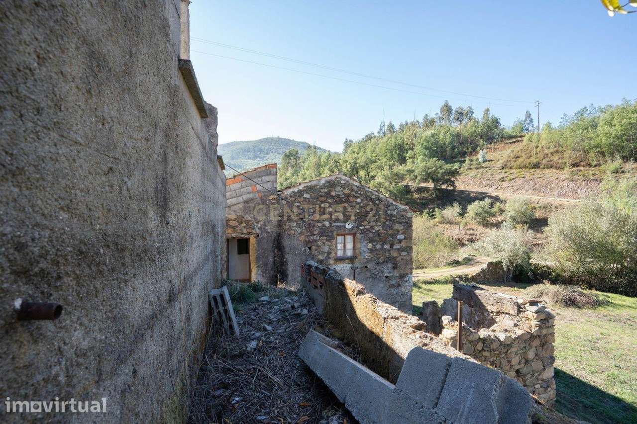 DUAS CASAS DE PEDRA | OPORTUNIDADE DE INVESTIMENTO! - Grande imagem: 5/46