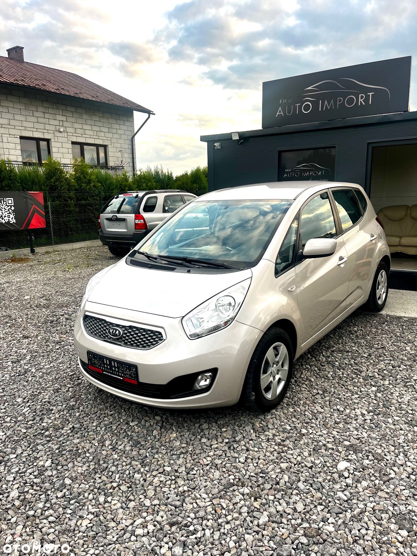 Kia Venga 1.4 CVVT Attract - 1