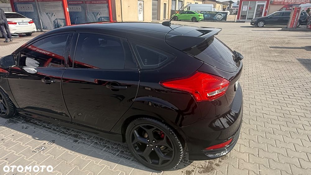 Ford Focus 2.0 EcoBoost ST - 8